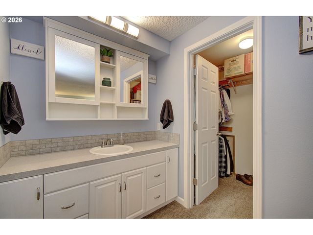 2705 Ne 154TH Ct, Vancouver, WA 98684