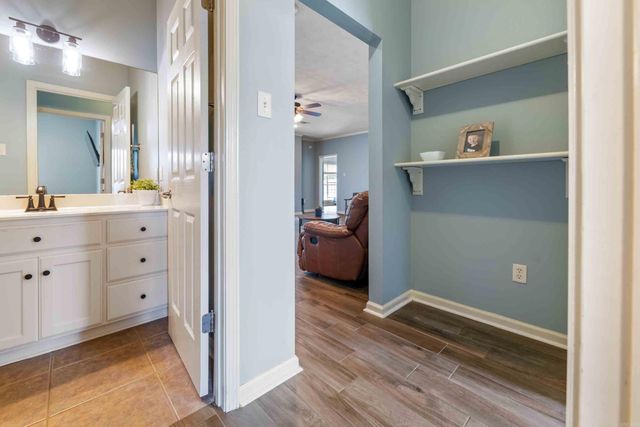1160 Champions, Conway, AR 72034