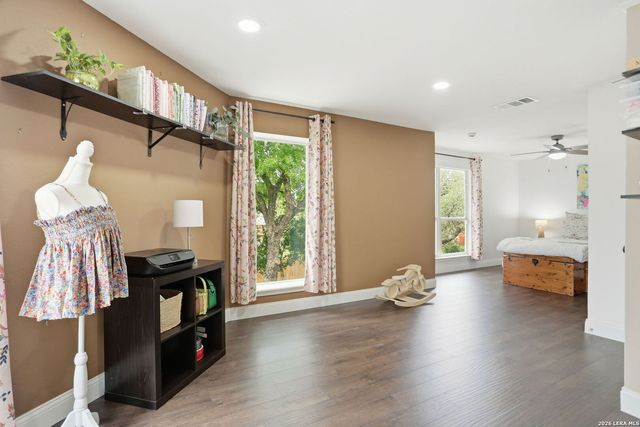 21139 Simi Valley Dr, San Antonio, TX 78259