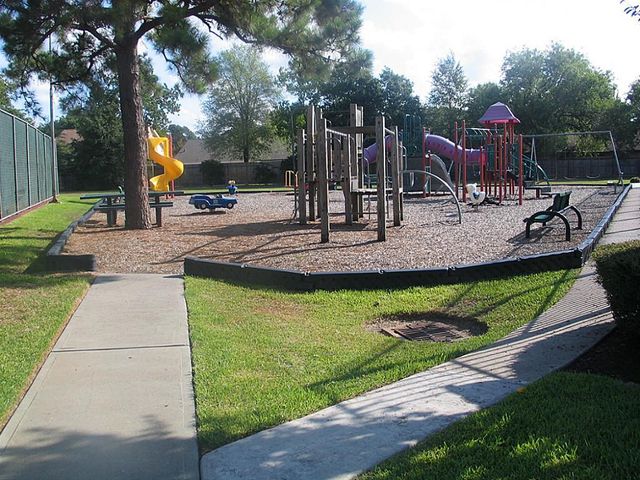 9202 Bayou Bluff Drive, Spring, TX 77379