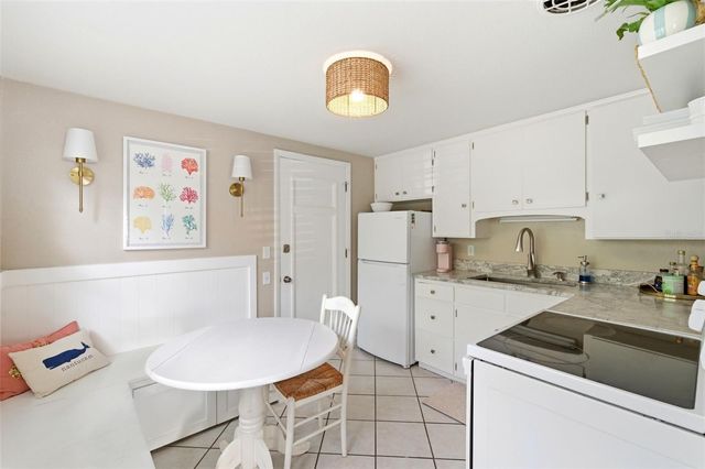 652 LEXINGTON STREET, Dunedin, FL 34698
