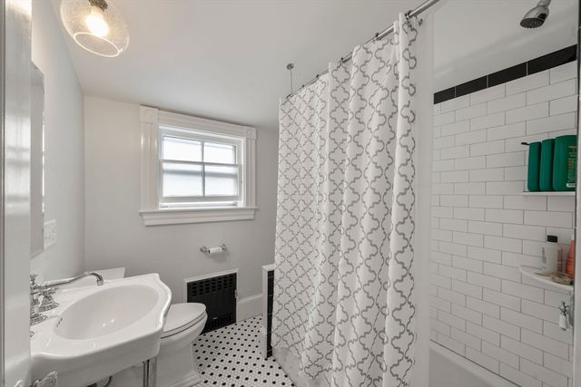 22 Eustis Ave, Wakefield, MA 01880