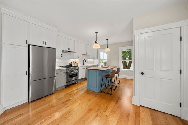 22 Eustis Ave, Wakefield, MA 01880