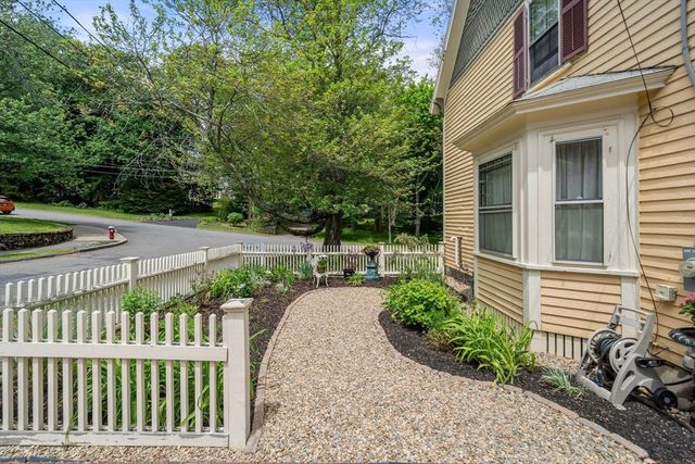 22 Eustis Ave, Wakefield, MA 01880