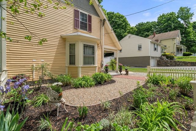 22 Eustis Ave, Wakefield, MA 01880