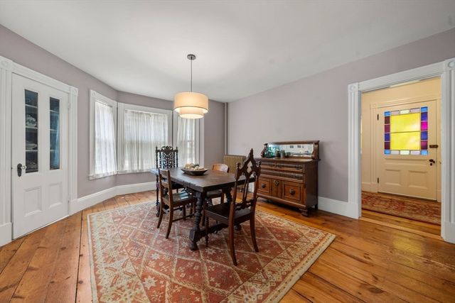22 Eustis Ave, Wakefield, MA 01880