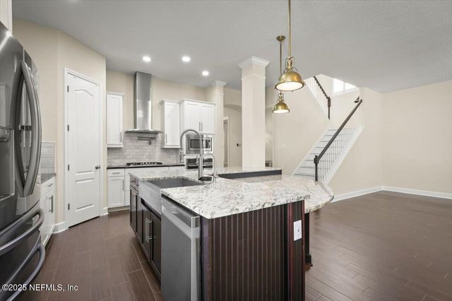 431 PARK LAKE Drive, Ponte Vedra, FL 32081