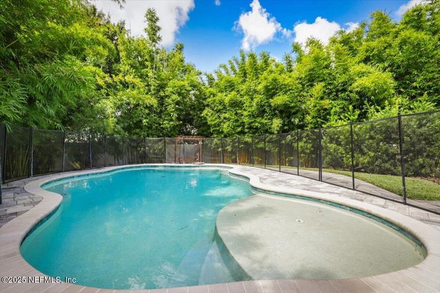 431 PARK LAKE Drive, Ponte Vedra, FL 32081
