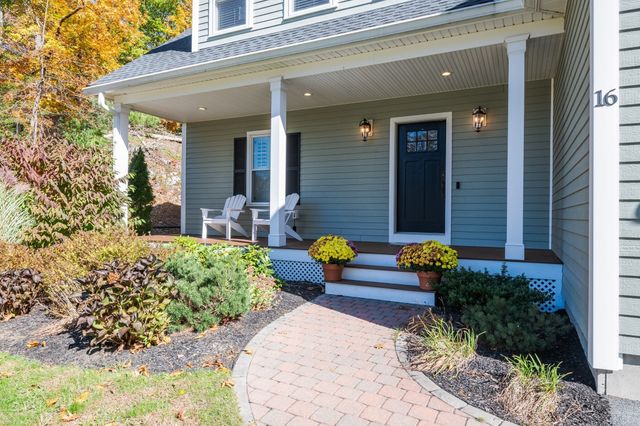 16 Harts Way 16, Rowley, MA 01969