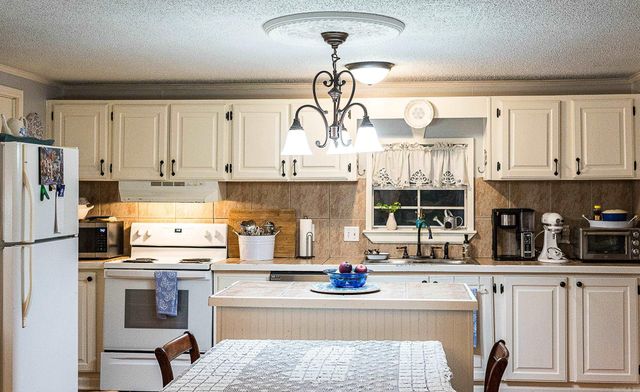 13717 Terry Lane, Ward, AR 72176