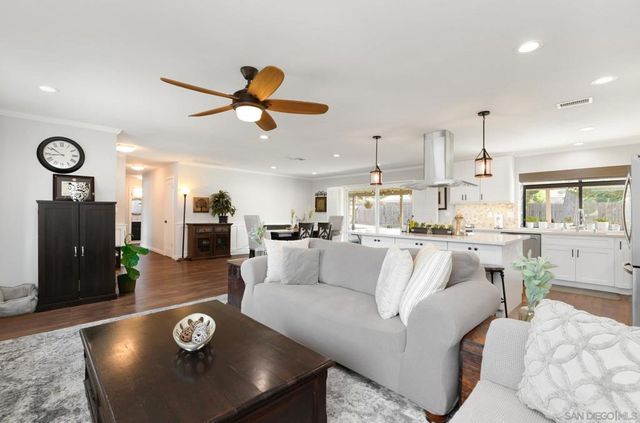 5212 Glen View Pl, Bonita, CA 91902