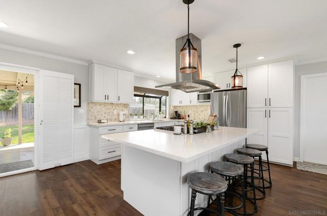 5212 Glen View Pl, Bonita, CA 91902