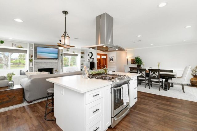 5212 Glen View Pl, Bonita, CA 91902