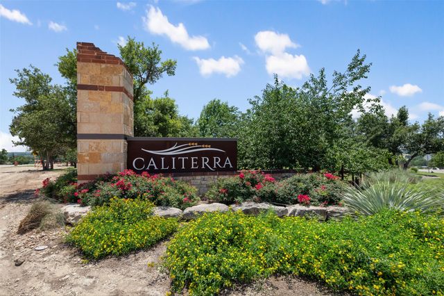 369 SW Crosswater LN, Dripping Springs, TX 78620