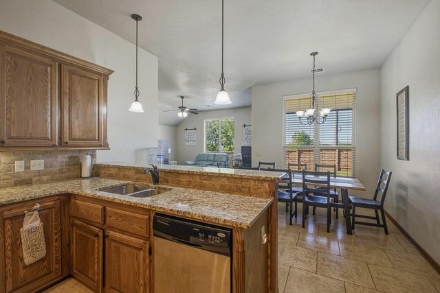 2801 SE 5th Street, Moore, OK 73160