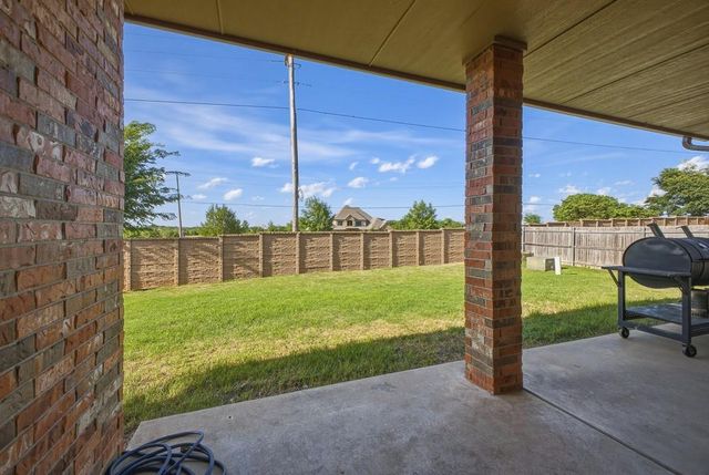 2801 SE 5th Street, Moore, OK 73160