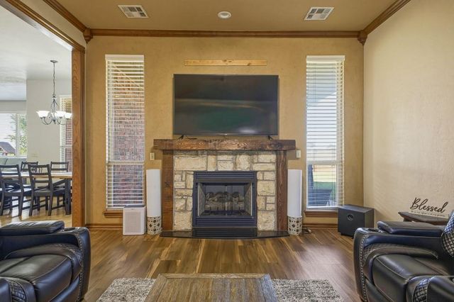 2801 SE 5th Street, Moore, OK 73160