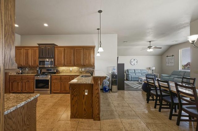 2801 SE 5th Street, Moore, OK 73160