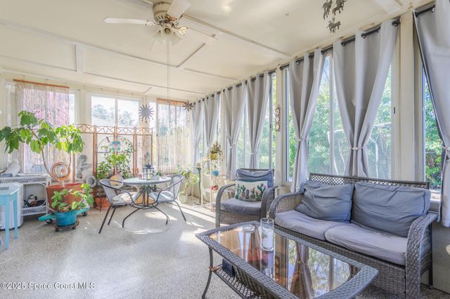 970 Tahiti Avenue SE, Palm Bay, FL 32909