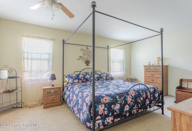 970 Tahiti Avenue SE, Palm Bay, FL 32909