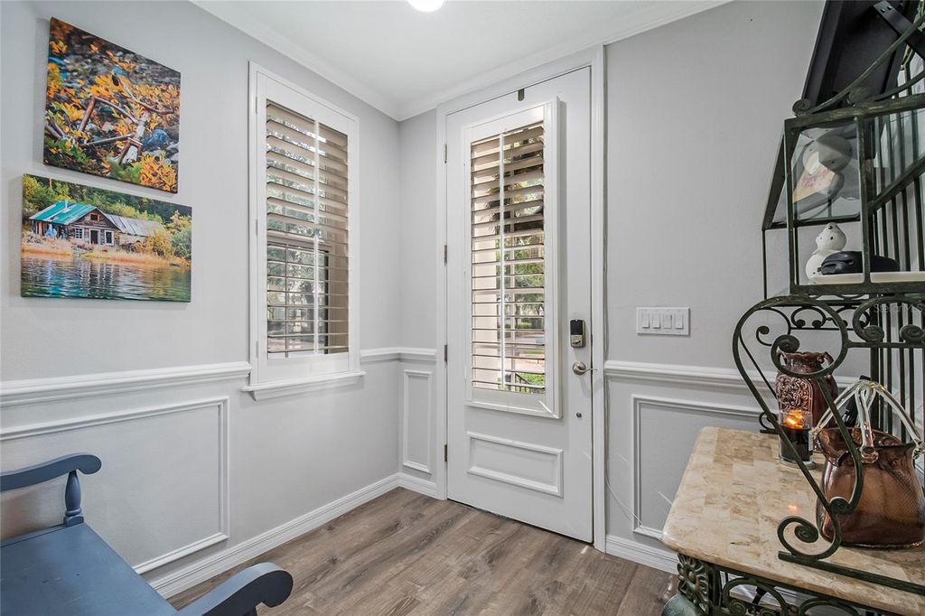 Image 4 of property listing at 4500 VIRGINIA DRIVE, Orlando, FL 32814