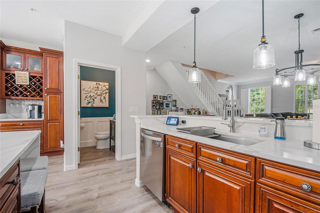 Image 9 of property listing at 4500 VIRGINIA DRIVE, Orlando, FL 32814