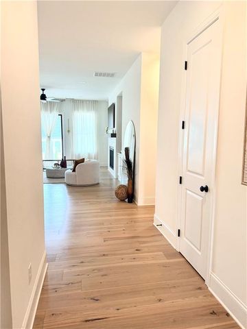 229 Mooney Road, Woodstock, GA 30188