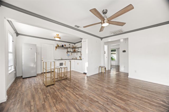 1932 Greenfield Avenue, Fort Worth, TX 76102