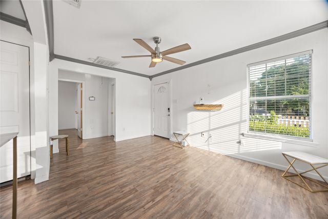 1932 Greenfield Avenue, Fort Worth, TX 76102