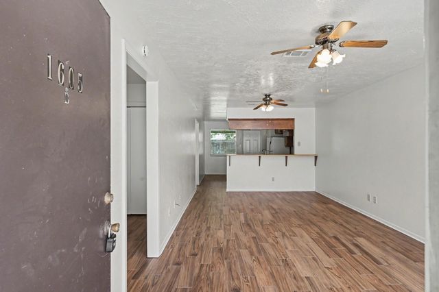 1605 Hazelwood Street B, Conroe, TX 77301