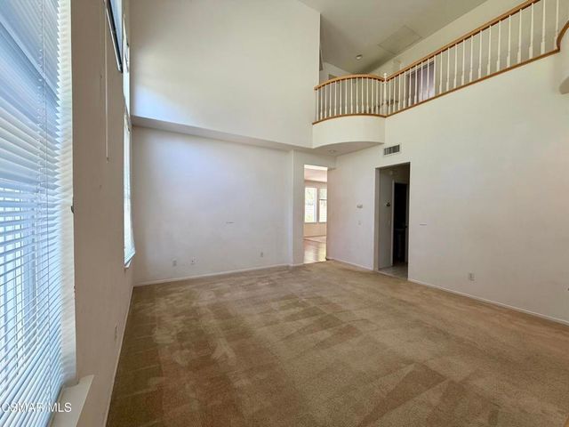 2737 Stonecutter Street, Thousand Oaks, CA 91362