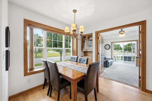208 15th Avenue Way E, West Fargo, ND 58078