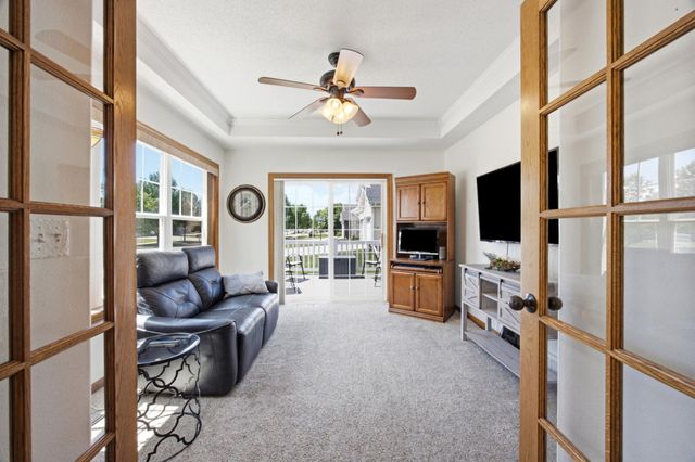 208 15th Avenue Way E, West Fargo, ND 58078