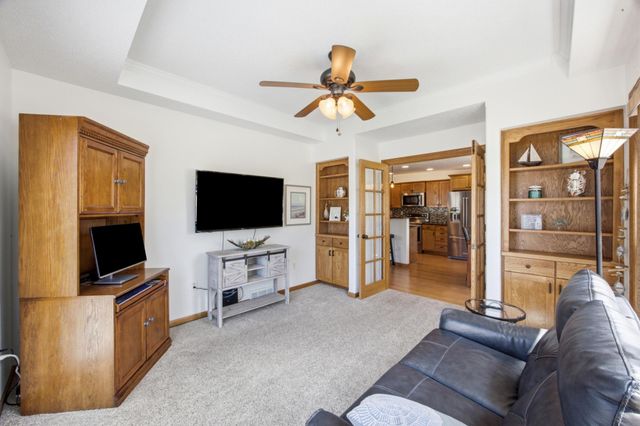 208 15th Avenue Way E, West Fargo, ND 58078