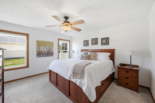 208 15th Avenue Way E, West Fargo, ND 58078