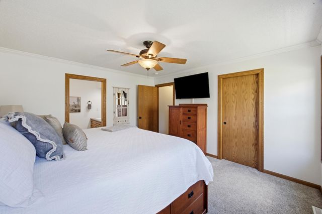 208 15th Avenue Way E, West Fargo, ND 58078
