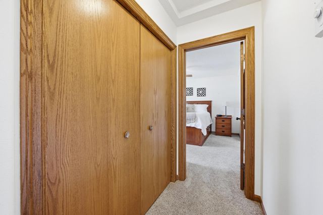 208 15th Avenue Way E, West Fargo, ND 58078