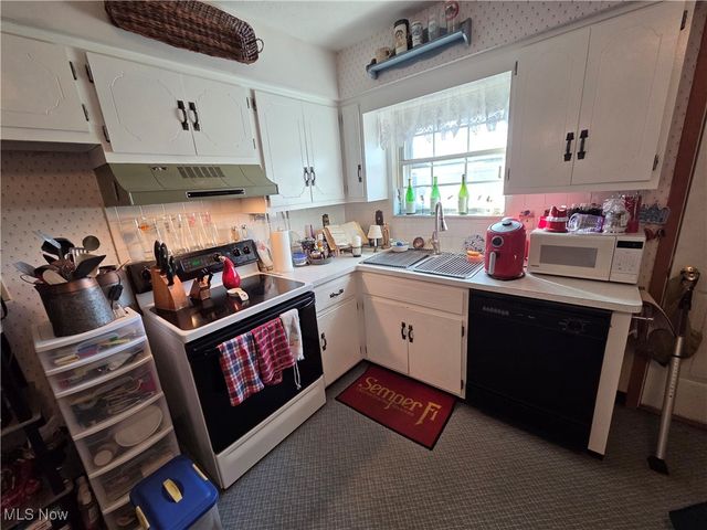 3706 Addington Court, Fairview Park, OH 44126