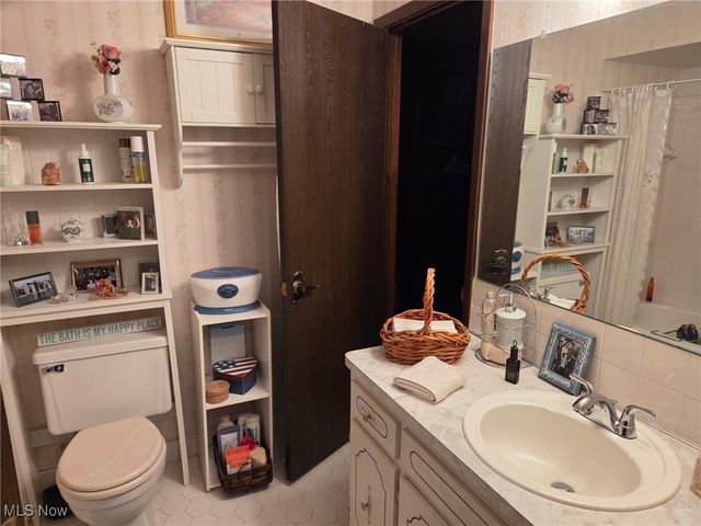 3706 Addington Court, Fairview Park, OH 44126