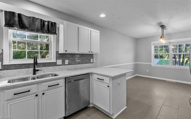 5806 Old Oak Ridge Road A, Greensboro, NC 27410