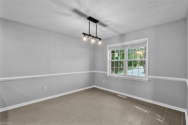 5806 Old Oak Ridge Road A, Greensboro, NC 27410