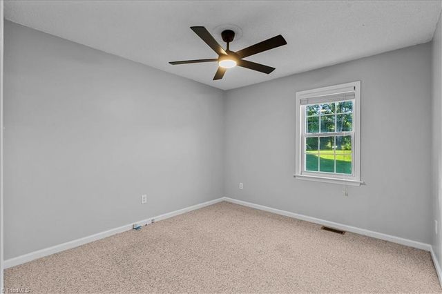 5806 Old Oak Ridge Road A, Greensboro, NC 27410