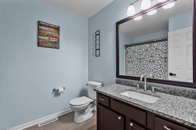 5806 Old Oak Ridge Road A, Greensboro, NC 27410