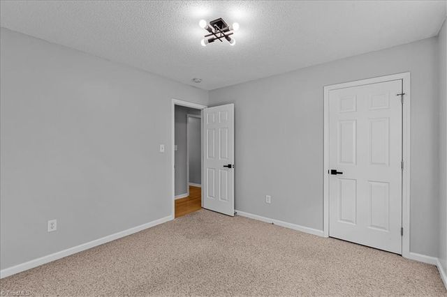 5806 Old Oak Ridge Road A, Greensboro, NC 27410