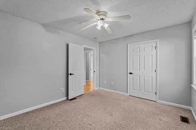 5806 Old Oak Ridge Road A, Greensboro, NC 27410