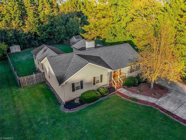 5806 Old Oak Ridge Road A, Greensboro, NC 27410