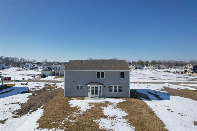 1055 Greenfield Drive, Marysville, OH 43040