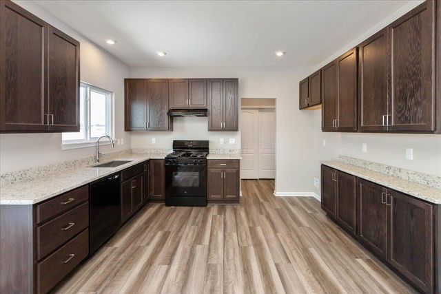 1055 Greenfield Drive, Marysville, OH 43040