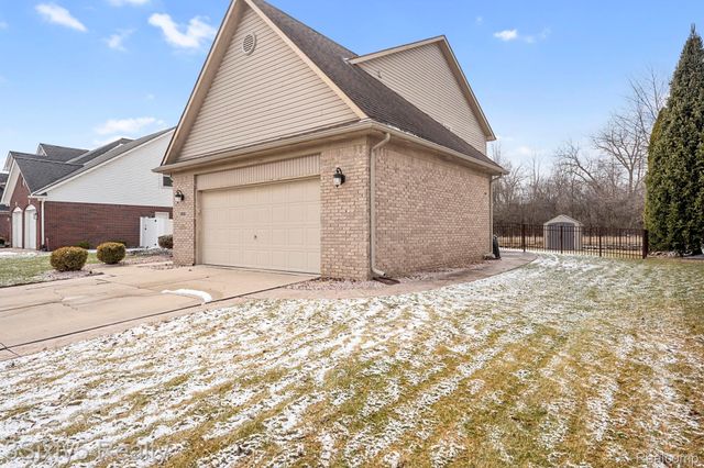33188 Mallard Drive, Brownstown Charter Township, MI 48173