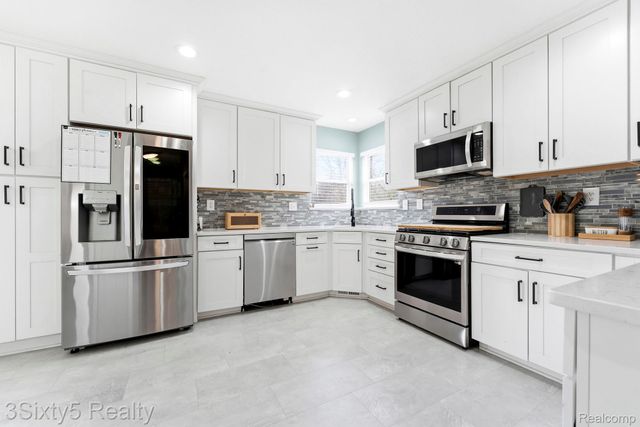 33188 Mallard Drive, Brownstown Charter Township, MI 48173